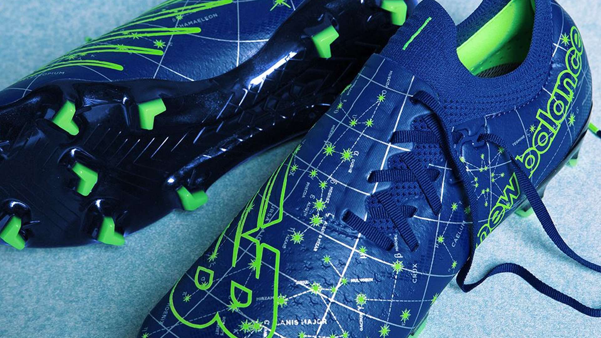 分别镇守左 分别镇守左